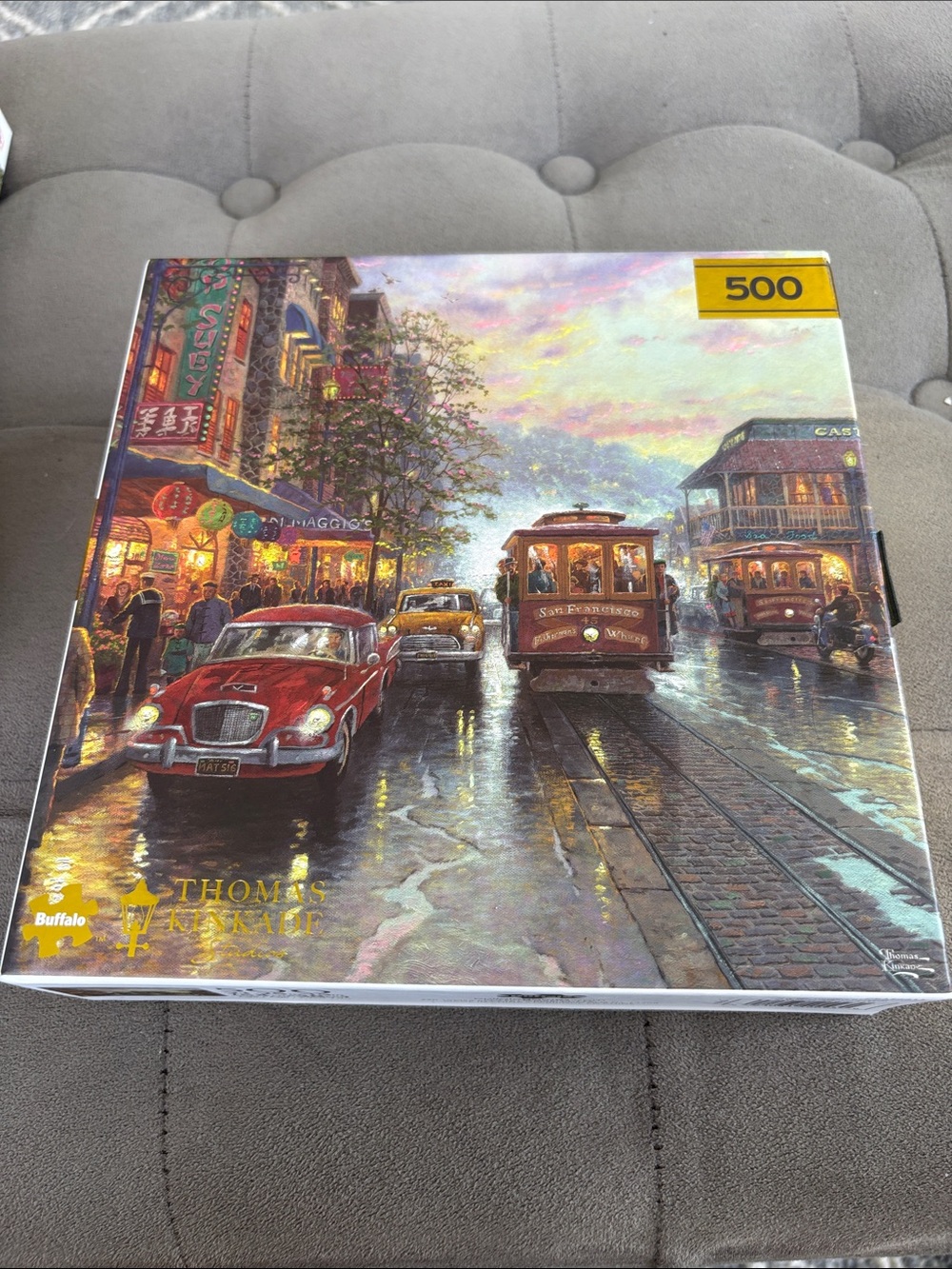 Thomas Kinkade 500-Piece Streetcar Cityscape Jigsaw Puzzle - Red & Brown Accents
